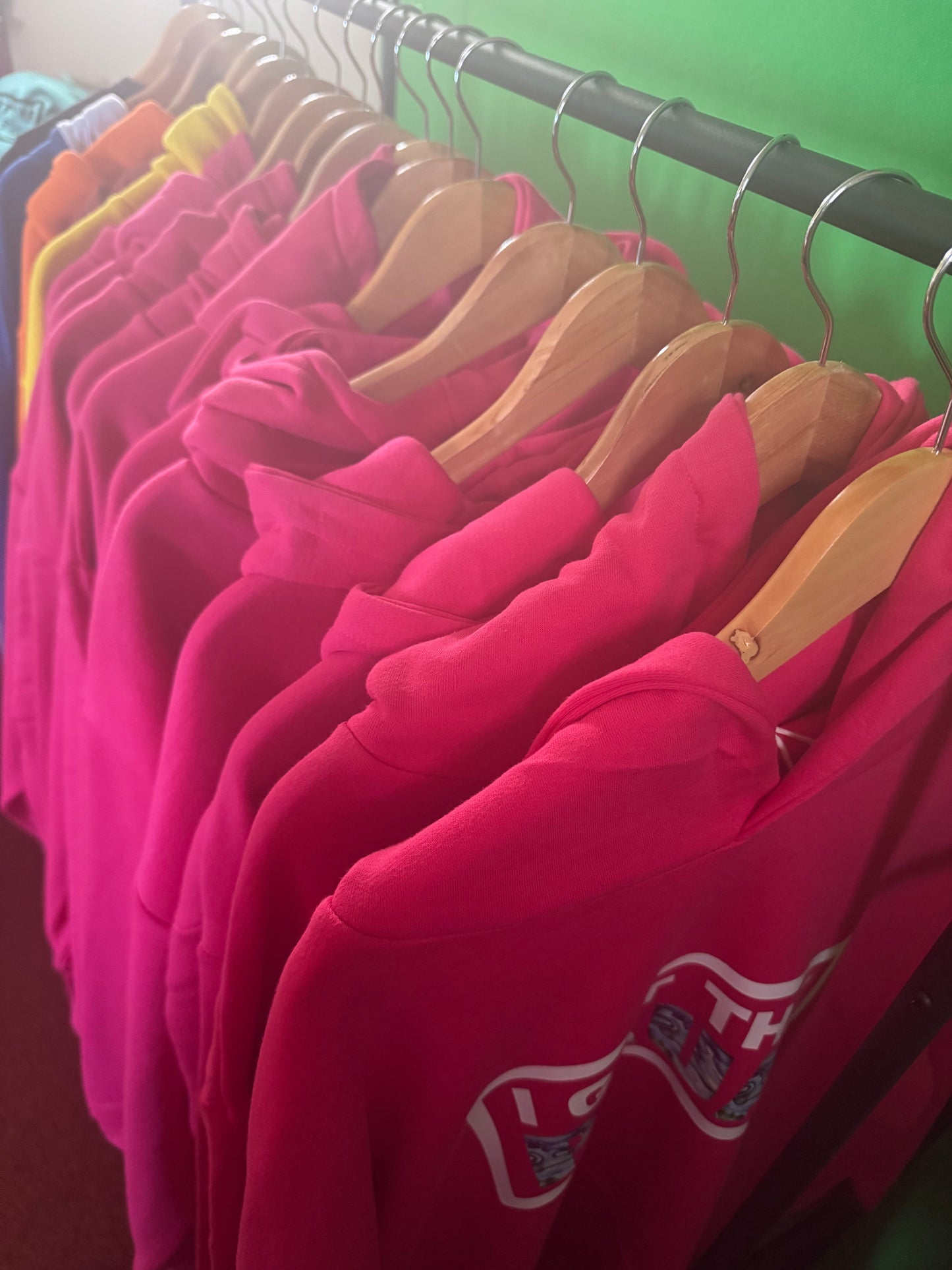 HOT Pink